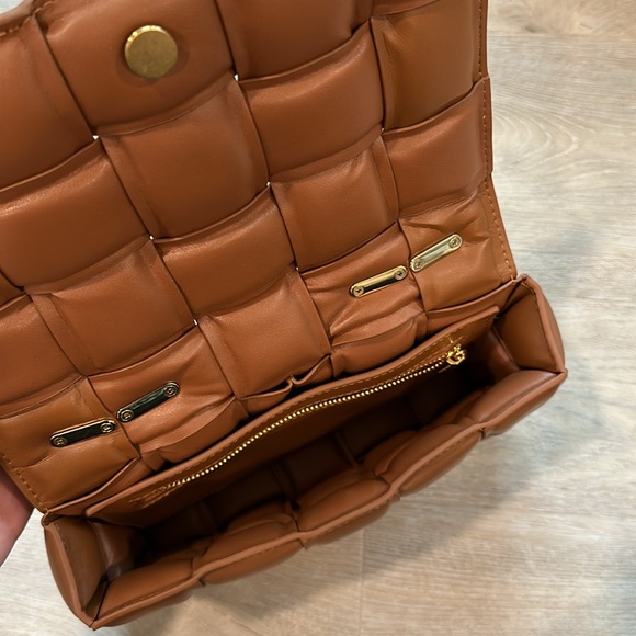 Woven Leather Chain Bag - Picture 3 of 4